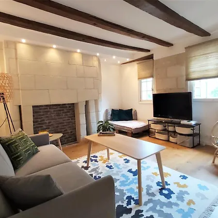 Apartment Centre Historique Tours, Confort, Charme 2/4 P *